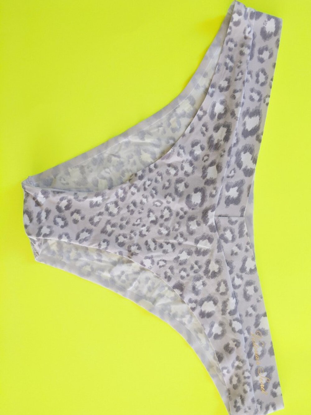 Victoria's Secret Incredible by VS XL Brazilian Animal Print Panty